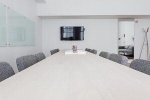 ワキガのミラドライ施術で会議中の汗とニオイを解消し集中できる方法は？