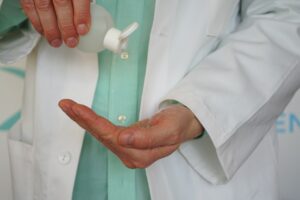 腋臭症のミラドライは皮下の厚みで効果が変わる？